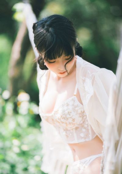 精品美女久久久久久免费_HD超清免费观看