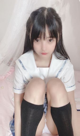 裙子下面有怪兽_BD国语免费观看最新